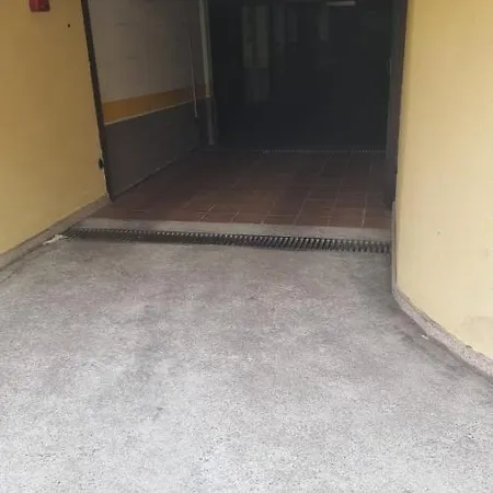 Flor Apartment